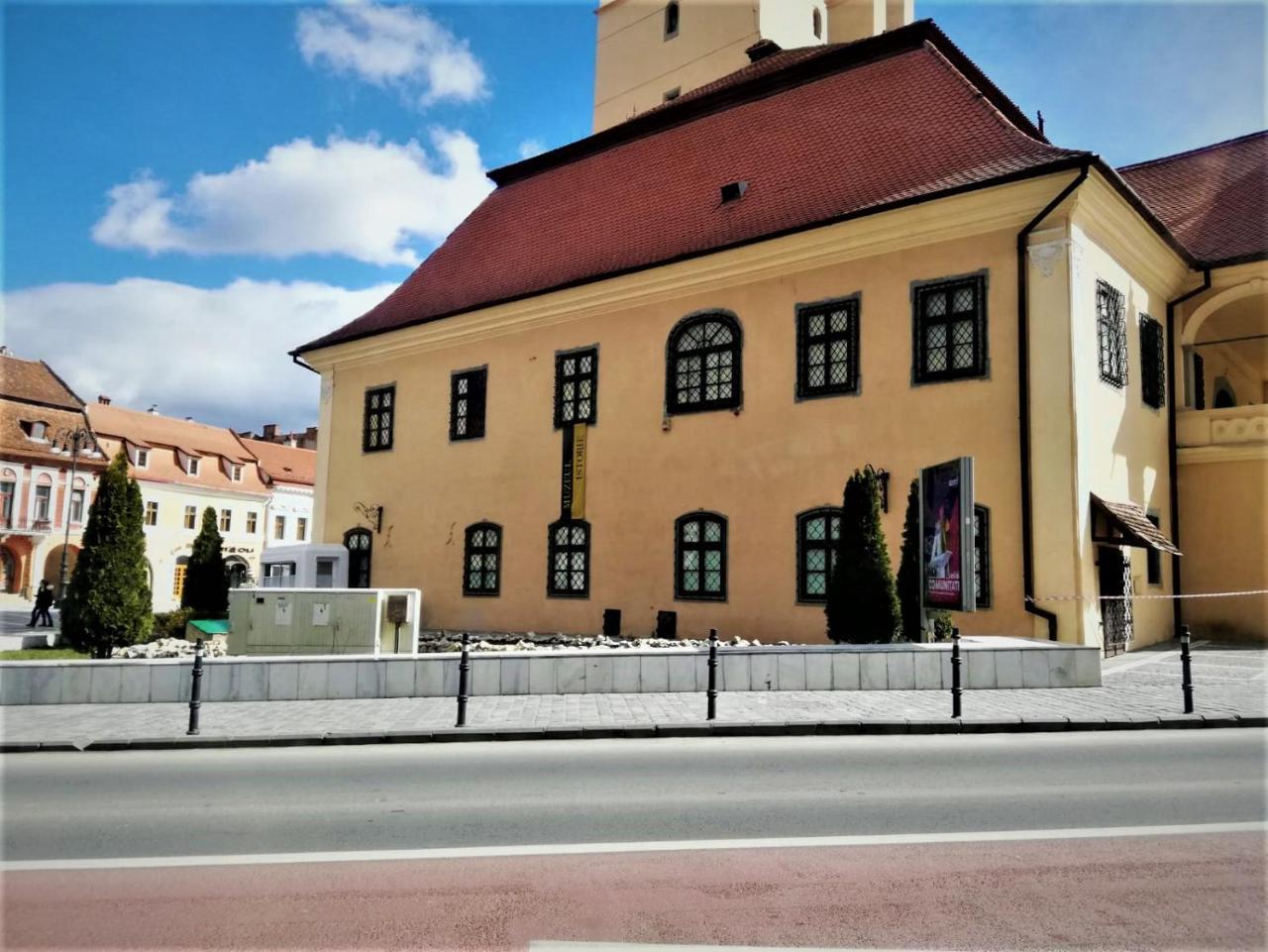 Leyla Hostel Braşov Exteriör bild