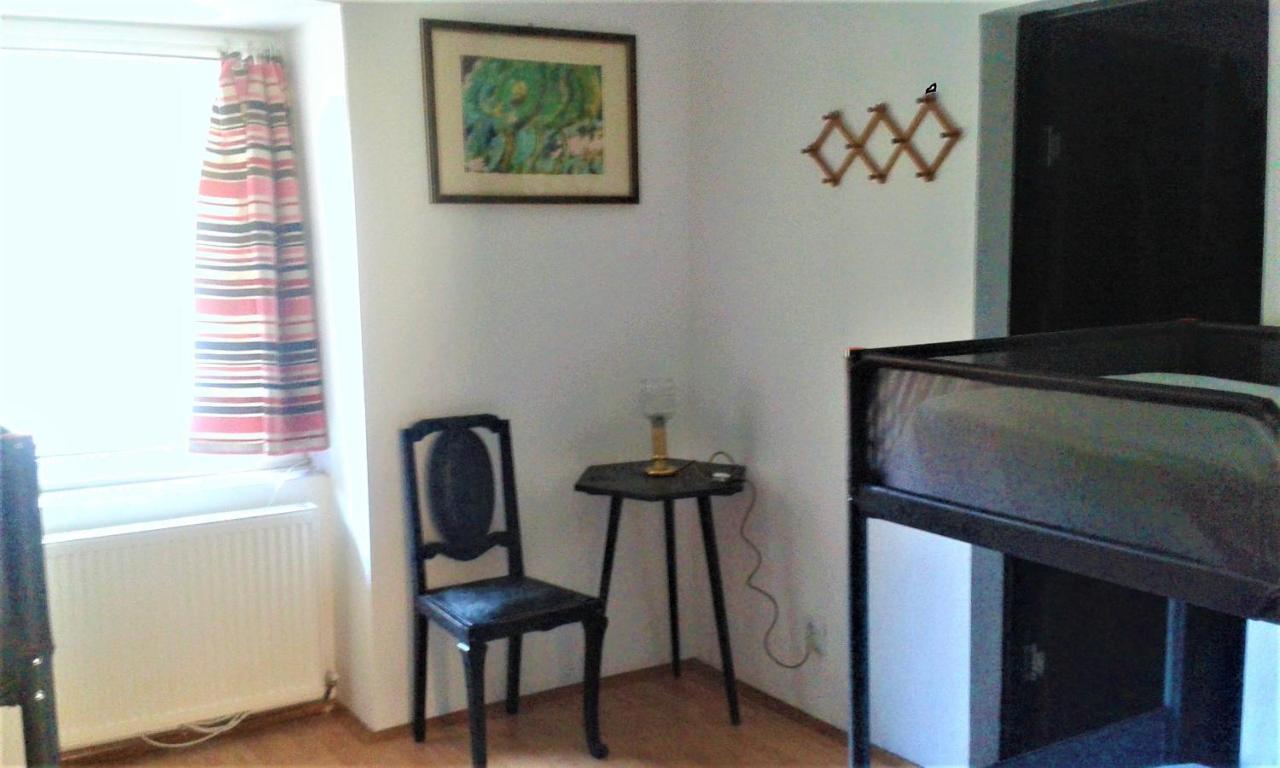 Leyla Hostel Braşov Exteriör bild